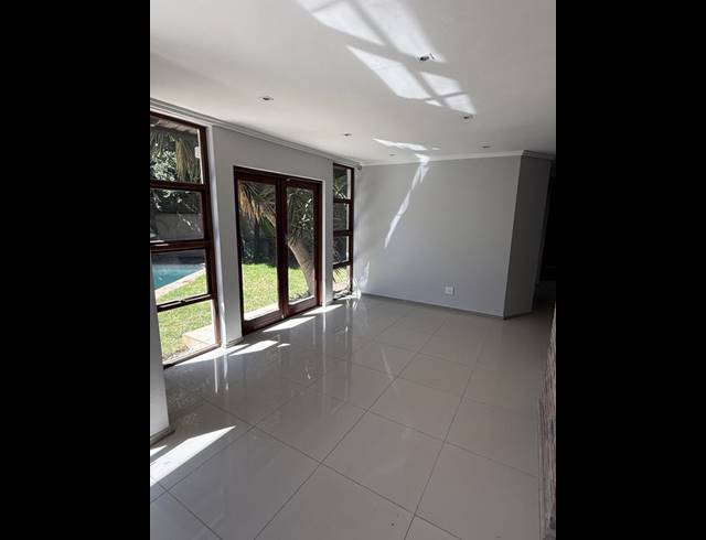 3 BEDROOM HOUSE FOR SALE IN BRYANSTON